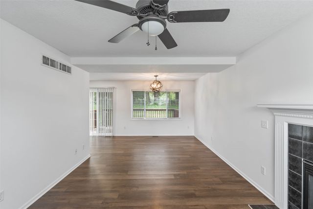2420 Pine Court, Van Meter, IA 50261