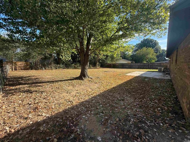 16 Whippoorwill Drive, Searcy, AR 72143