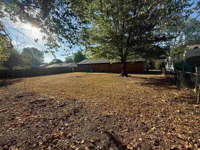 16 Whippoorwill Drive, Searcy, AR 72143