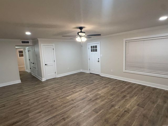 16 Whippoorwill Drive, Searcy, AR 72143