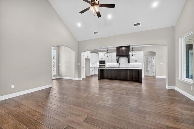 1045 Arbor Vista Drive, Azle, TX 76020