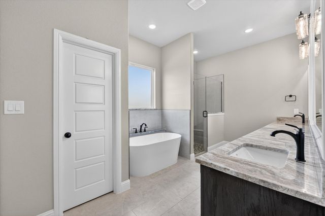 1045 Arbor Vista Drive, Azle, TX 76020