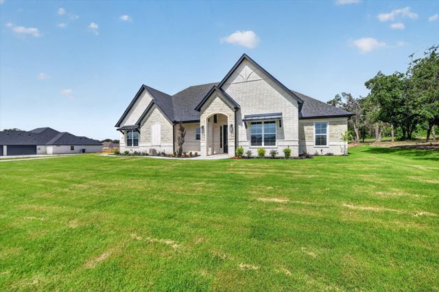 1045 Arbor Vista Drive, Azle, TX 76020