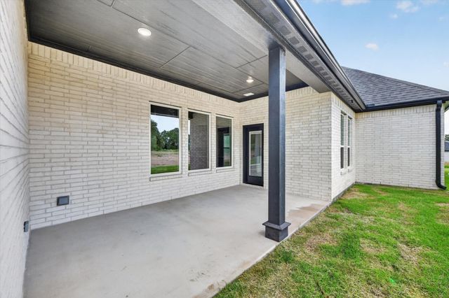 1045 Arbor Vista Drive, Azle, TX 76020