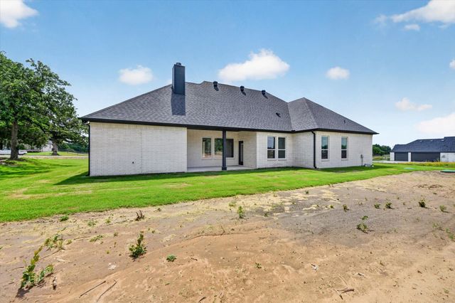 1045 Arbor Vista Drive, Azle, TX 76020