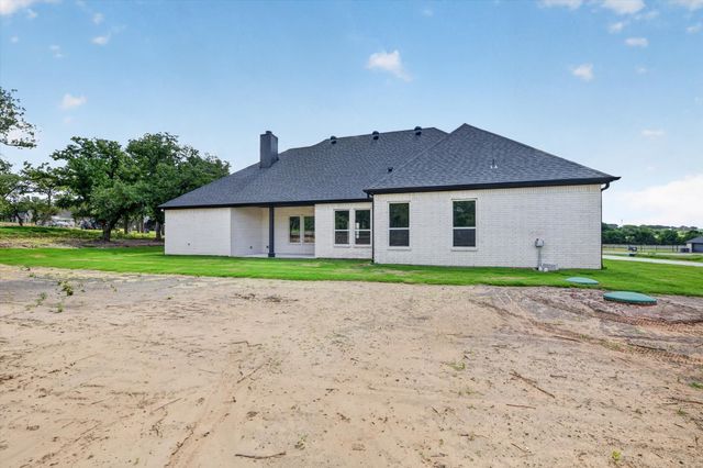 1045 Arbor Vista Drive, Azle, TX 76020
