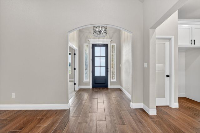 1045 Arbor Vista Drive, Azle, TX 76020