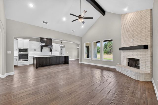 1045 Arbor Vista Drive, Azle, TX 76020