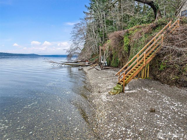 14952 NW Maple Lane, Seabeck, WA 98380