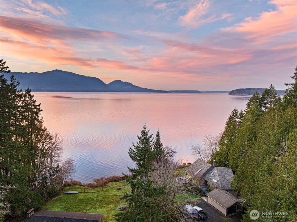 14952 NW Maple Lane, Seabeck, WA 98380