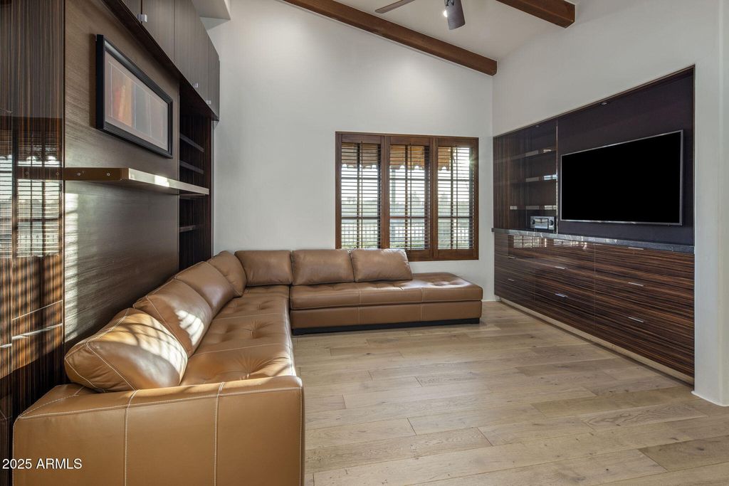 Image 50 of property listing at 9547 N 55TH Street, Paradise Valley, AZ 85253