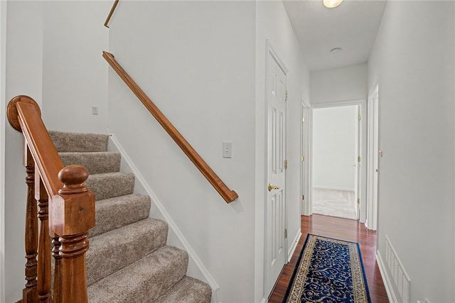 4694 Cobblestone Drive, Tipp City, OH 45371