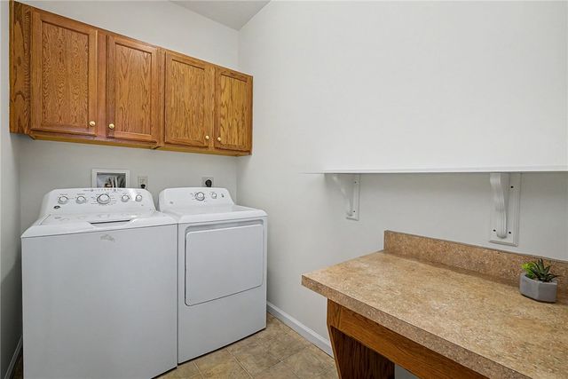 4694 Cobblestone Drive, Tipp City, OH 45371