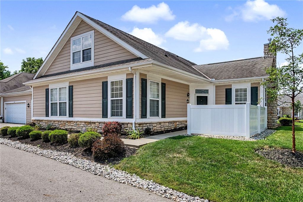 4694 Cobblestone Drive, Tipp City, OH 45371