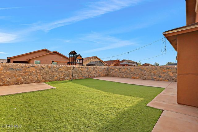 13134 Kestrel Avenue, Horizon City, TX 79928