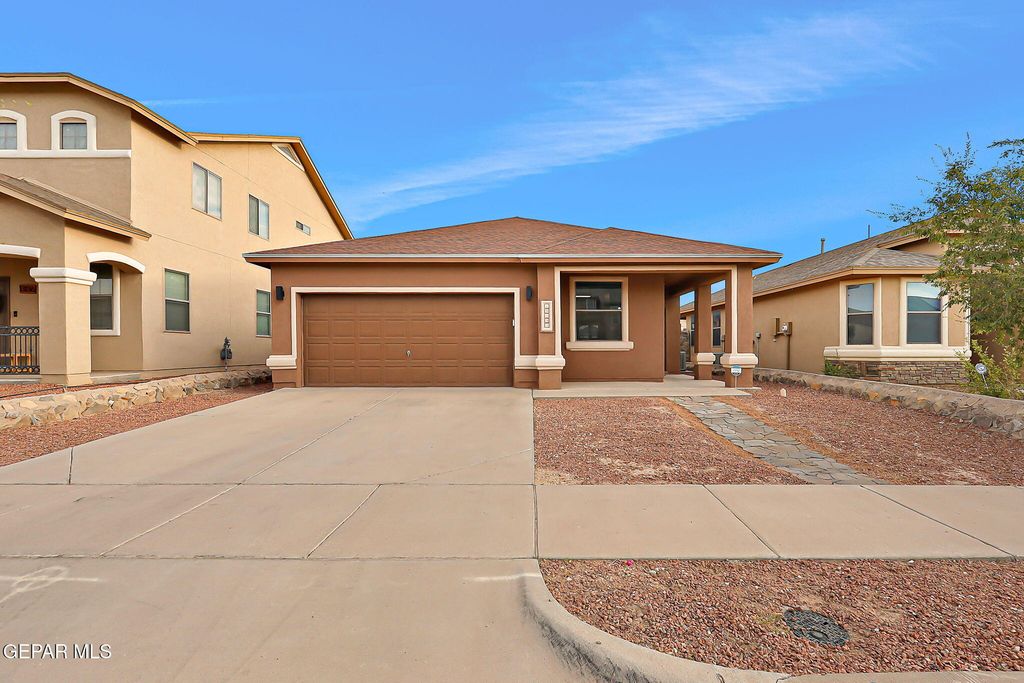13134 Kestrel Avenue, Horizon City, TX 79928