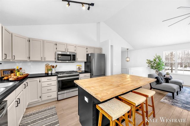 15367 Lincoln Street, Grand Haven, MI 49417