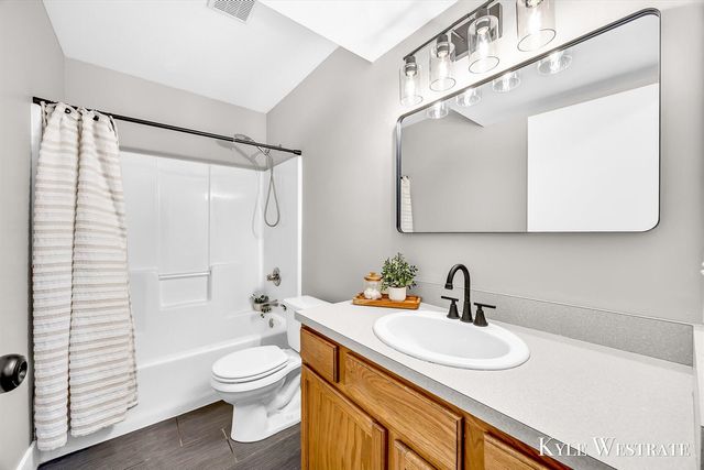 15367 Lincoln Street, Grand Haven, MI 49417