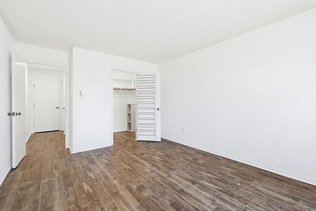 55 Will Dr 152, Canton, MA 02021