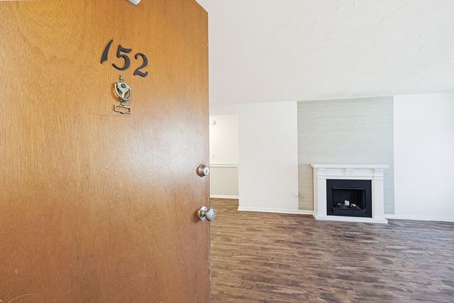 55 Will Dr 152, Canton, MA 02021