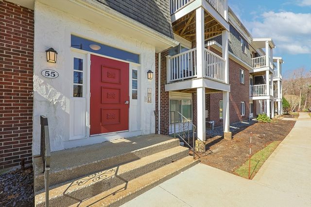 55 Will Dr 152, Canton, MA 02021
