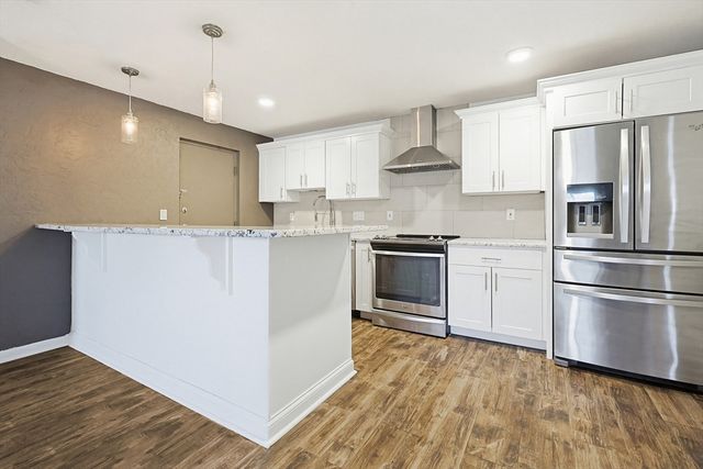 55 Will Dr 152, Canton, MA 02021