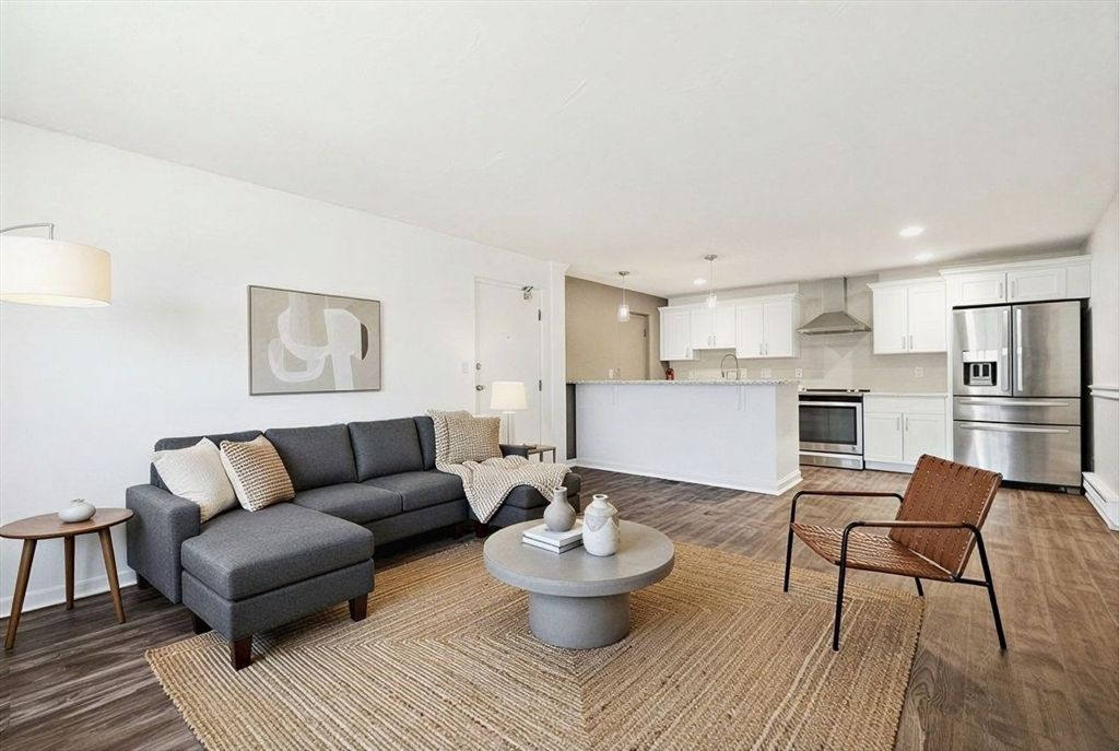 55 Will Dr 152, Canton, MA 02021