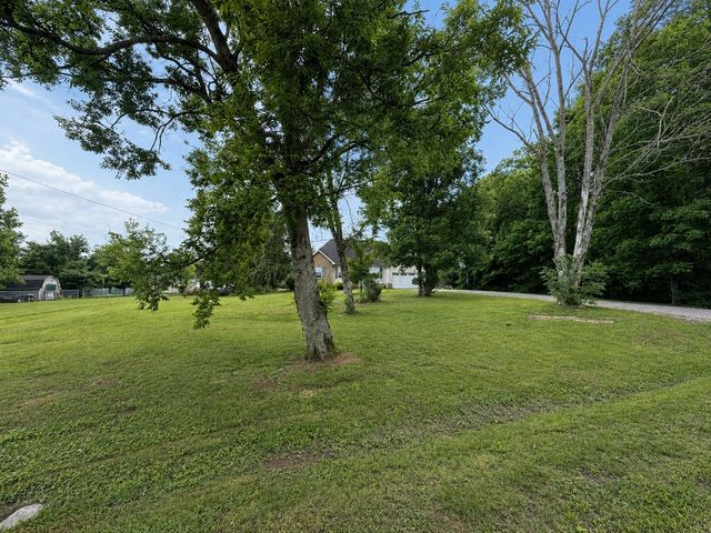 2509 Vanlawn Ln, Christiana, TN 37037