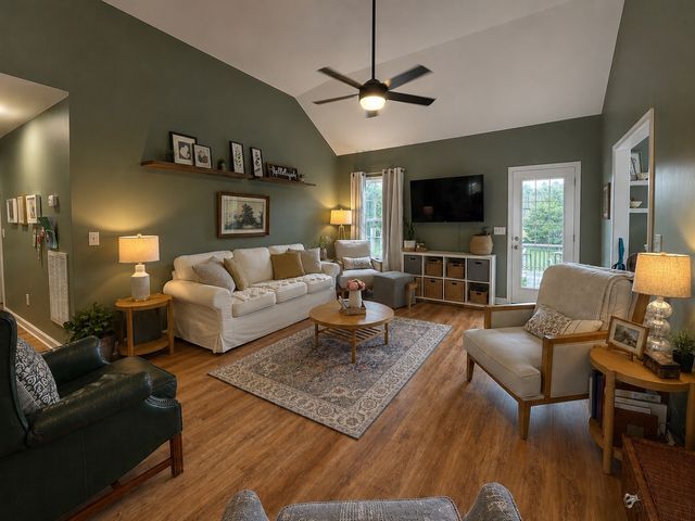 2509 Vanlawn Ln, Christiana, TN 37037