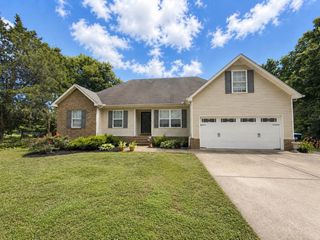 2509 Vanlawn Ln, Christiana, TN 37037