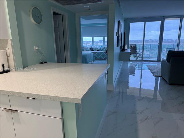 2501 S Ocean Drive 1530, Hollywood, FL 33019