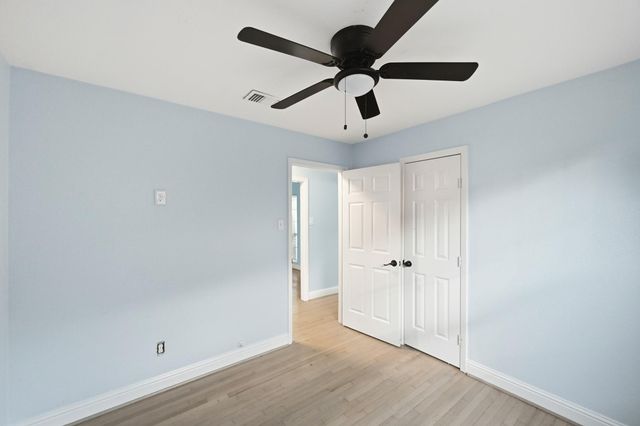 642 Arvana Street, Houston, TX 77034