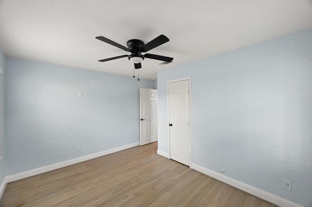 642 Arvana Street, Houston, TX 77034