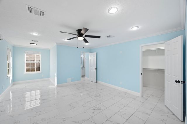 642 Arvana Street, Houston, TX 77034