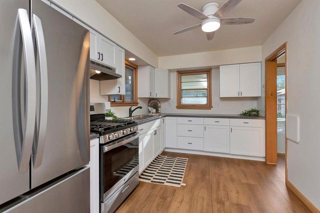 1625 WISCONSIN STREET, Oshkosh, WI 54901