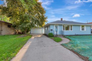 1625 WISCONSIN STREET, Oshkosh, WI 54901