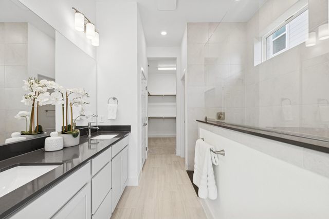 1348 Hartley DR, Leander, TX 78641