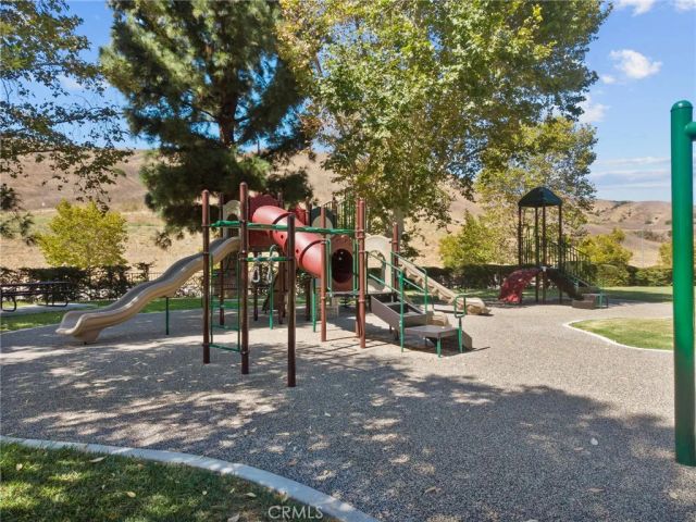 12219 High View Ridge, Northridge, CA 91326