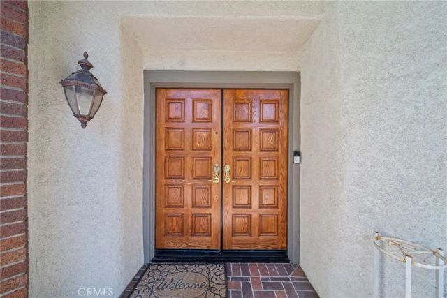 12219 High View Ridge, Northridge, CA 91326