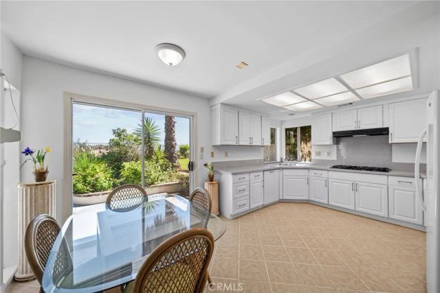 12219 High View Ridge, Northridge, CA 91326