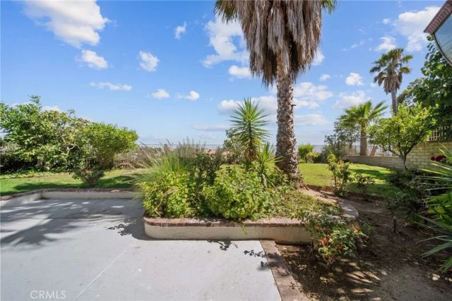 12219 High View Ridge, Northridge, CA 91326