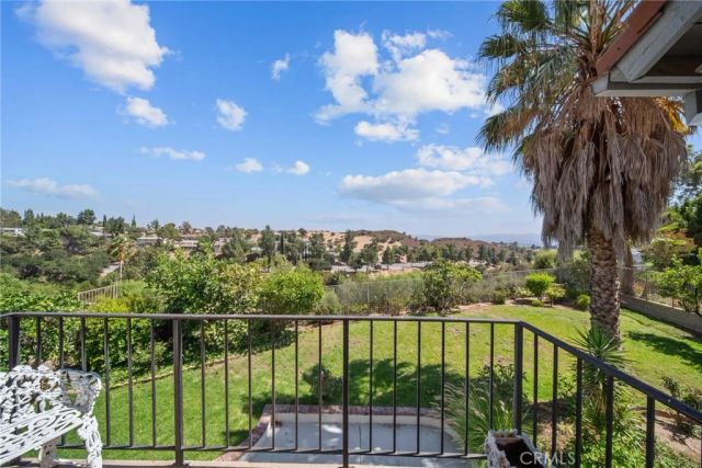12219 High View Ridge, Northridge, CA 91326