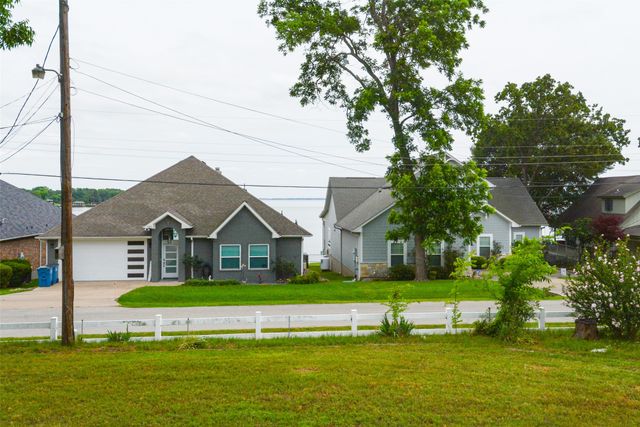 142 Seaside Drive, Gun Barrel City, TX 75156