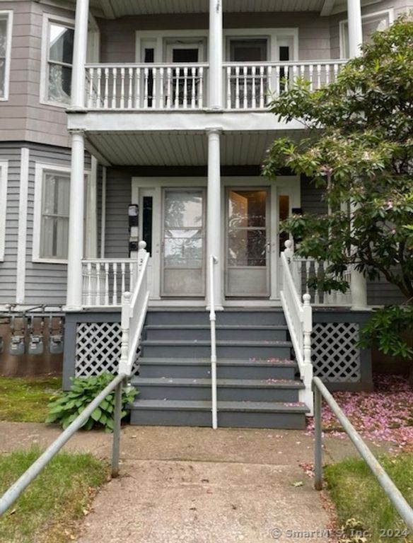 350 Center Street 2nd Floor, Manchester, CT 06040