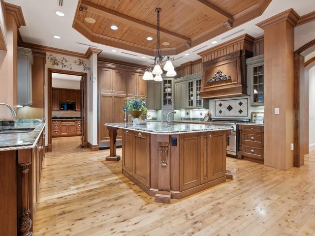 1423 HILLVIEW DRIVE, Sarasota, FL 34239