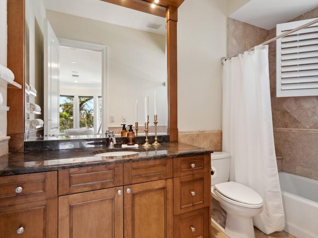 1423 HILLVIEW DRIVE, Sarasota, FL 34239