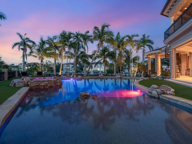 1423 HILLVIEW DRIVE, Sarasota, FL 34239