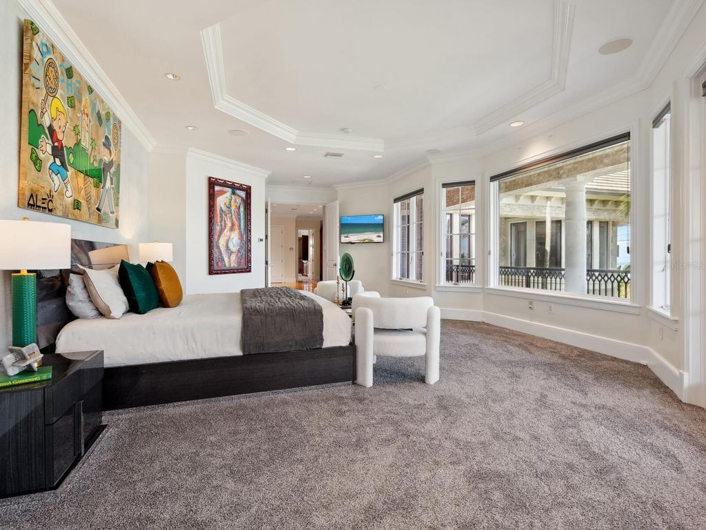 Image 34 of property listing at 1423 HILLVIEW DRIVE, Sarasota, FL 34239