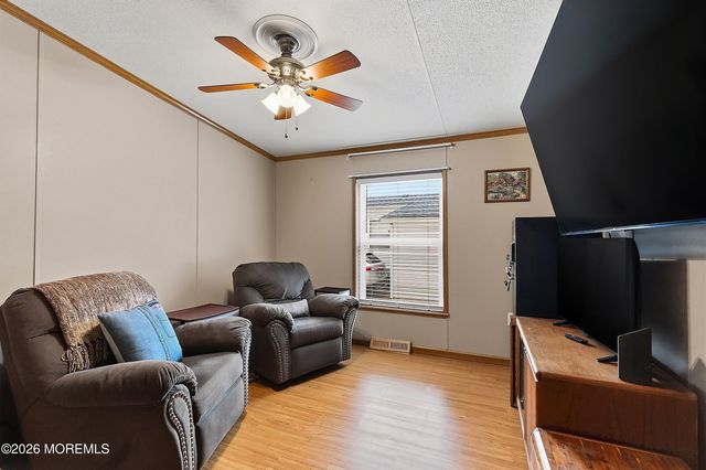 536 Momosa Way, Whiting, NJ 08759