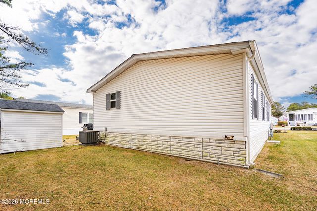 536 Momosa Way, Whiting, NJ 08759